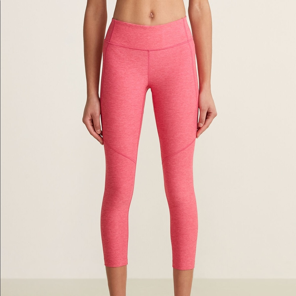 Outdoor Voices 3/4 warmup legging flamingo size S